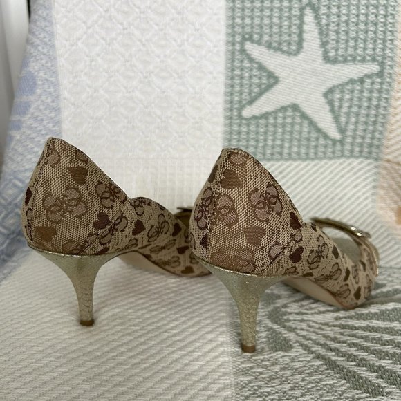 Guess by Marciano Logo heels. - Picture 5 of 6